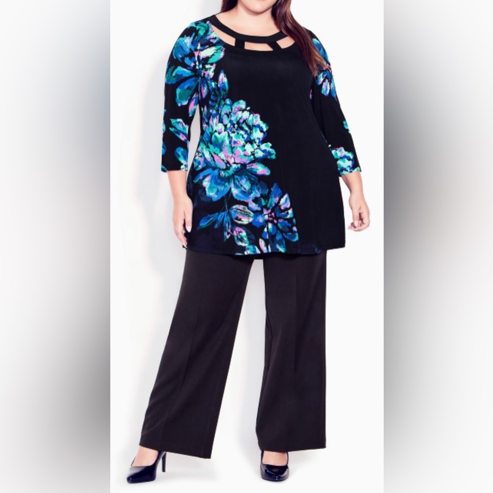 Women’s Long Length 3/4 Sleeves Tunic Plus Sz 18 EVANS
Harriet Blue Floral Print